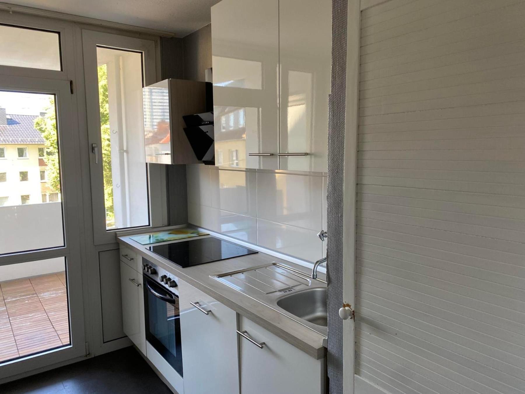 Am Deich 1 Zentral Mit Stadtblick Und Kontaktloser Check In Apartment Bremerhaven