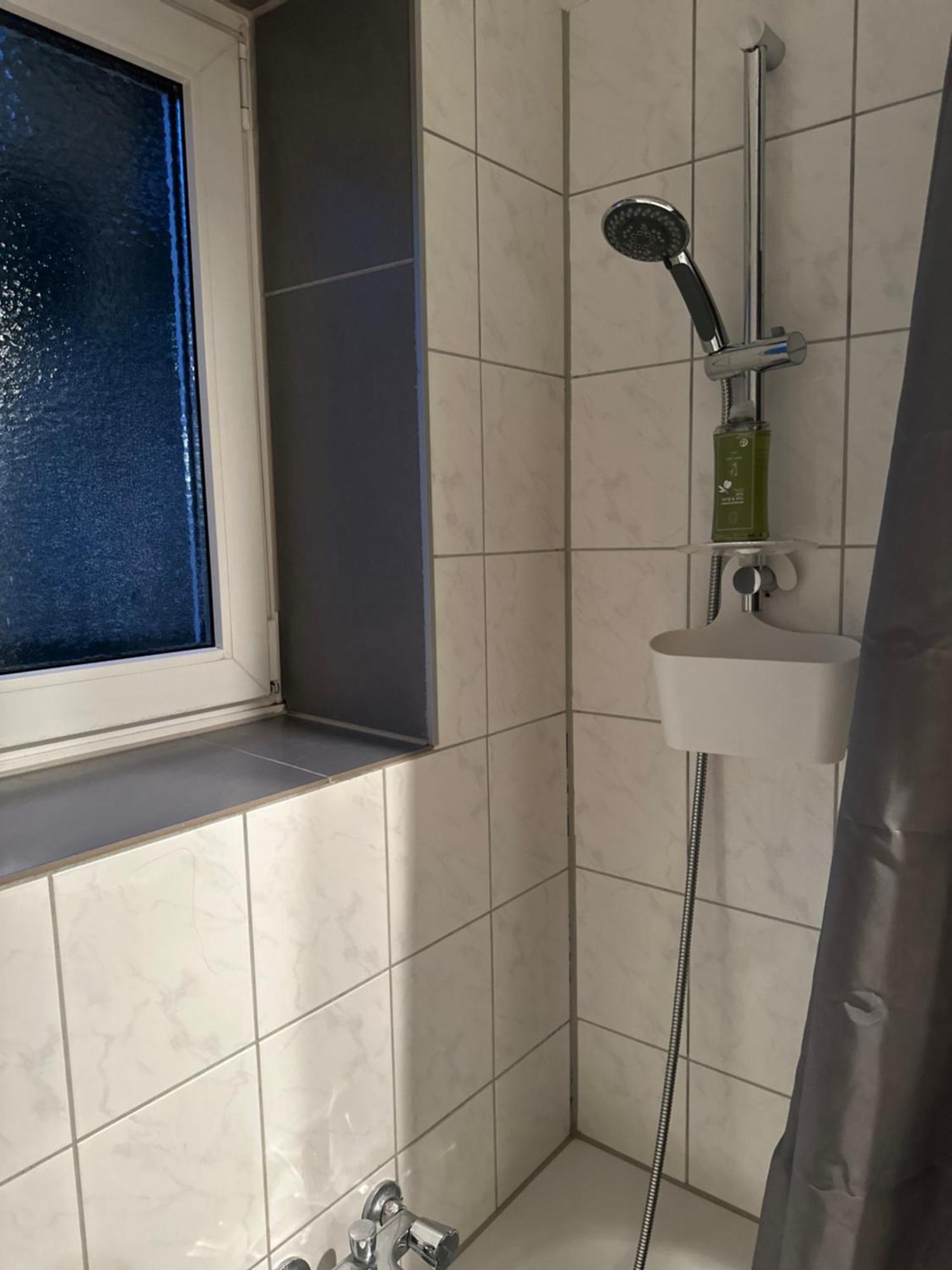 Apartment Am Deich 1 Zentral Mit Stadtblick Und Kontaktloser Check In Bremerhaven