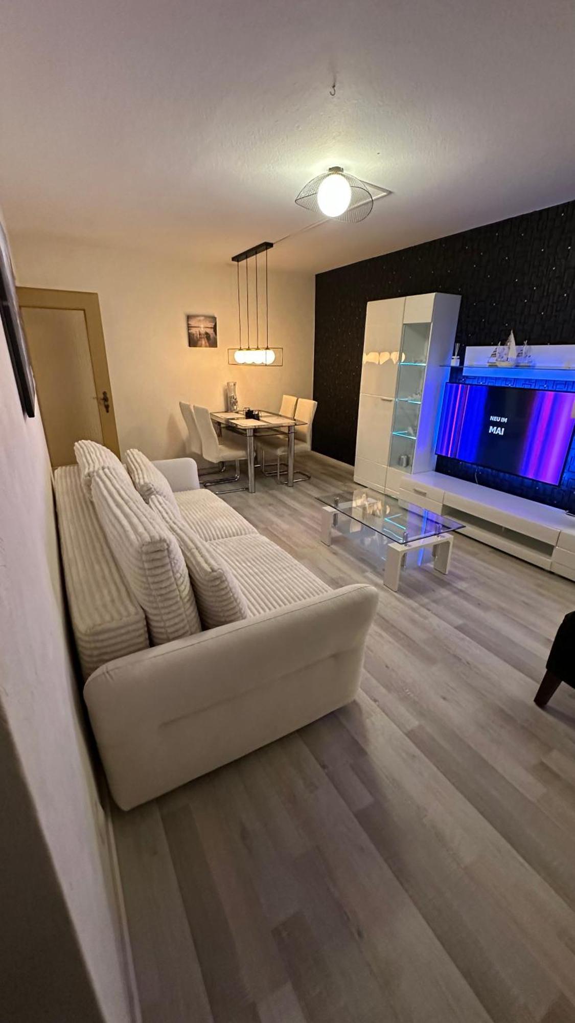 Am Deich 1 Zentral Mit Stadtblick Und Kontaktloser Check In Apartment *