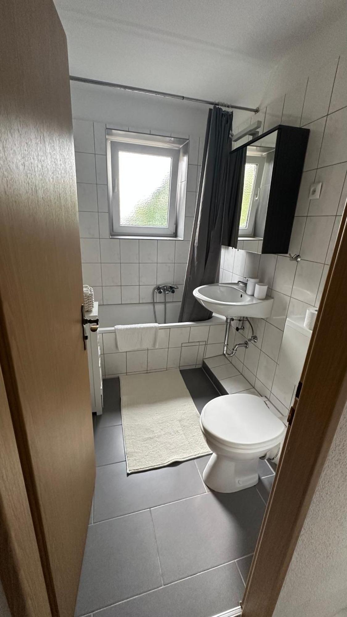 Am Deich 1 Zentral Mit Stadtblick Und Kontaktloser Check In Apartment